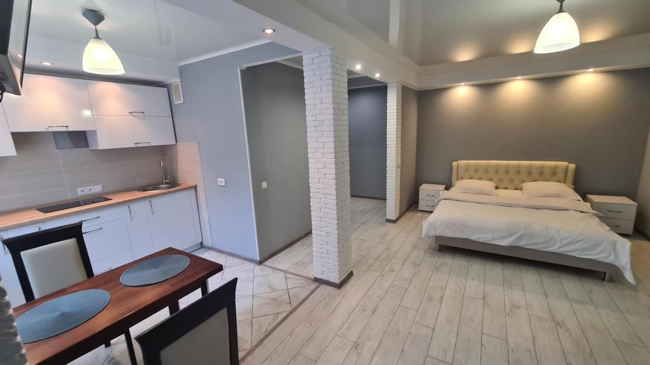 Apartaments On Vulytsia Heroiv Ato 32 Krivói Rog Exterior foto