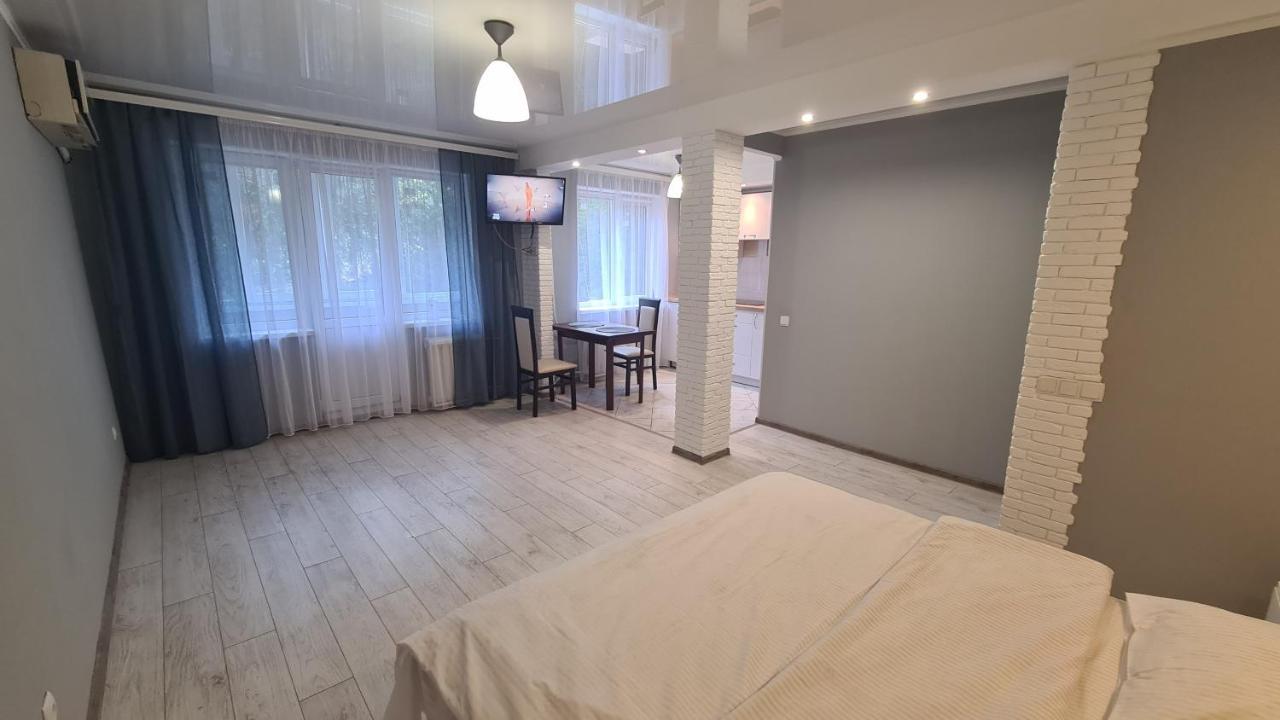 Apartaments On Vulytsia Heroiv Ato 32 Krivói Rog Exterior foto