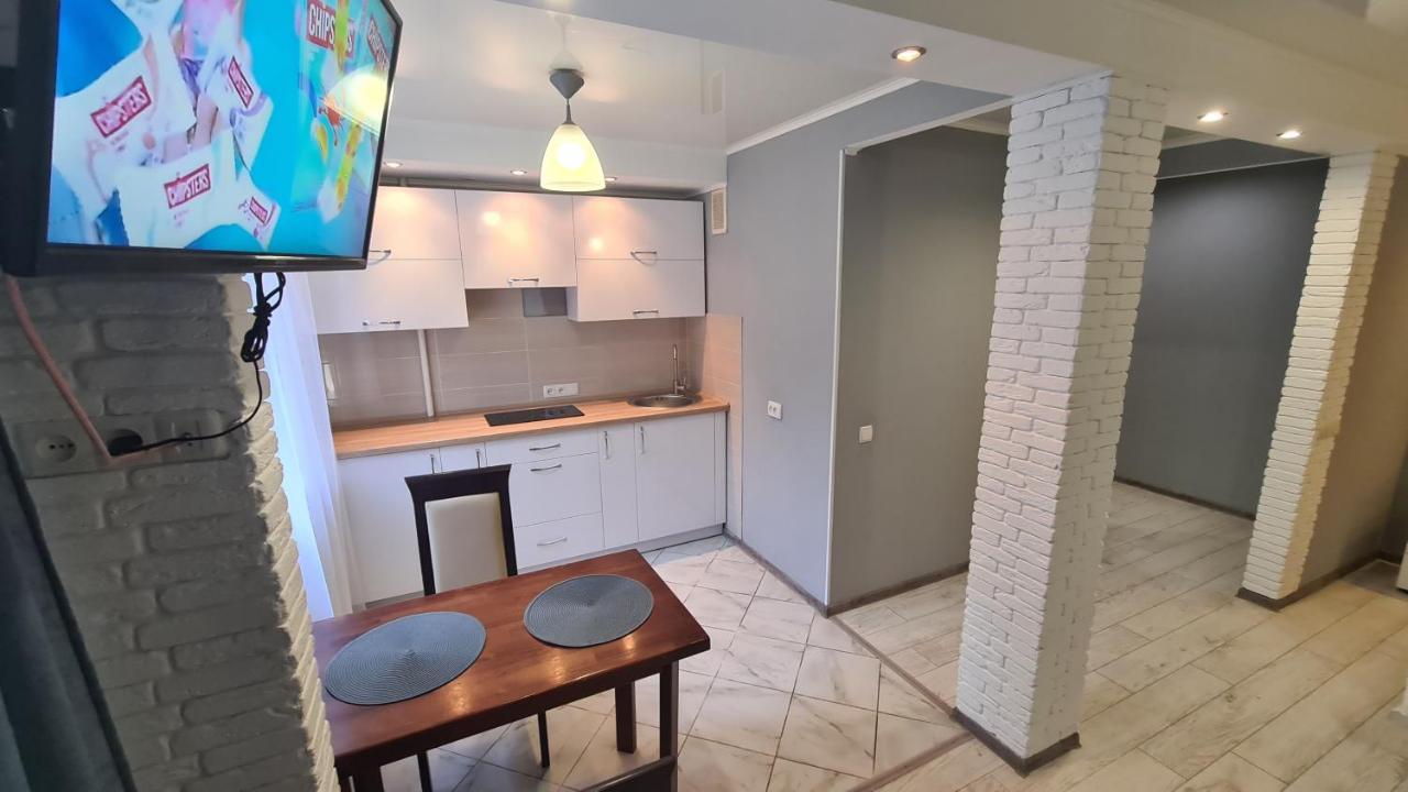 Apartaments On Vulytsia Heroiv Ato 32 Krivói Rog Exterior foto